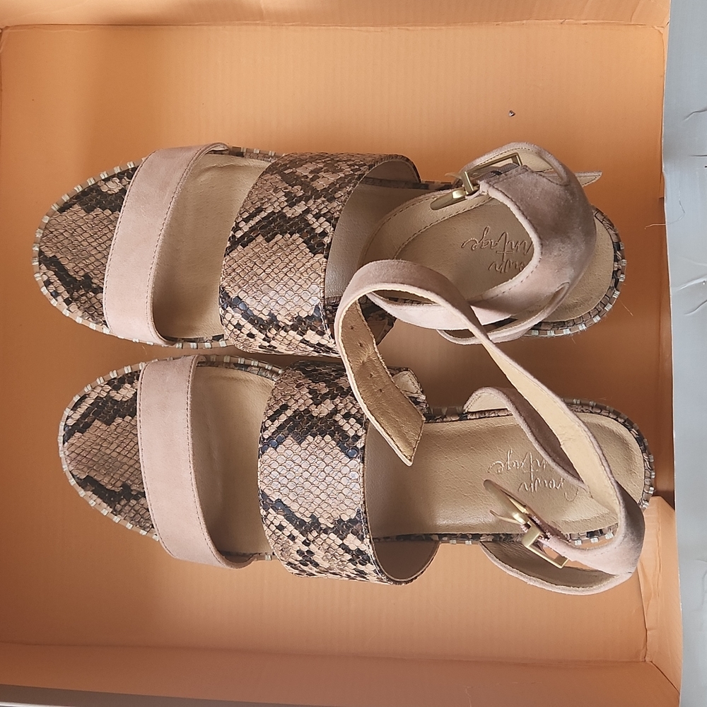 Espardille wedge